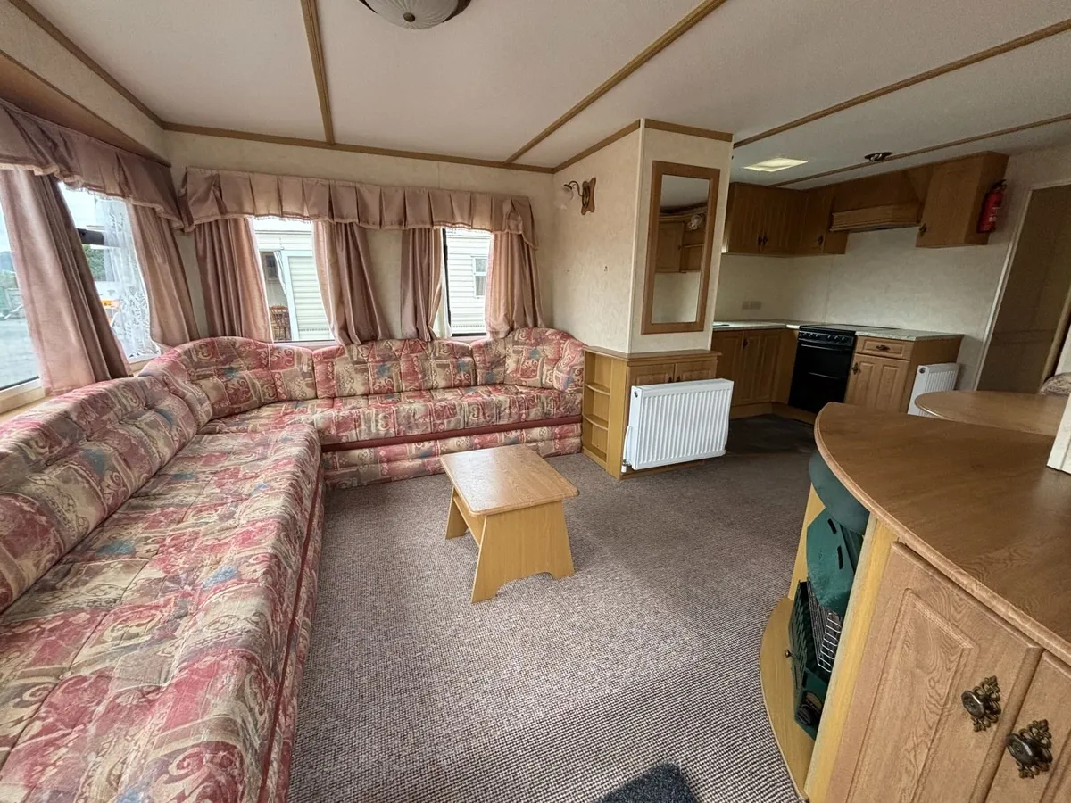 36 x 12 Capri, 3 Bed, Oil Heating, Free Delivery - Image 2