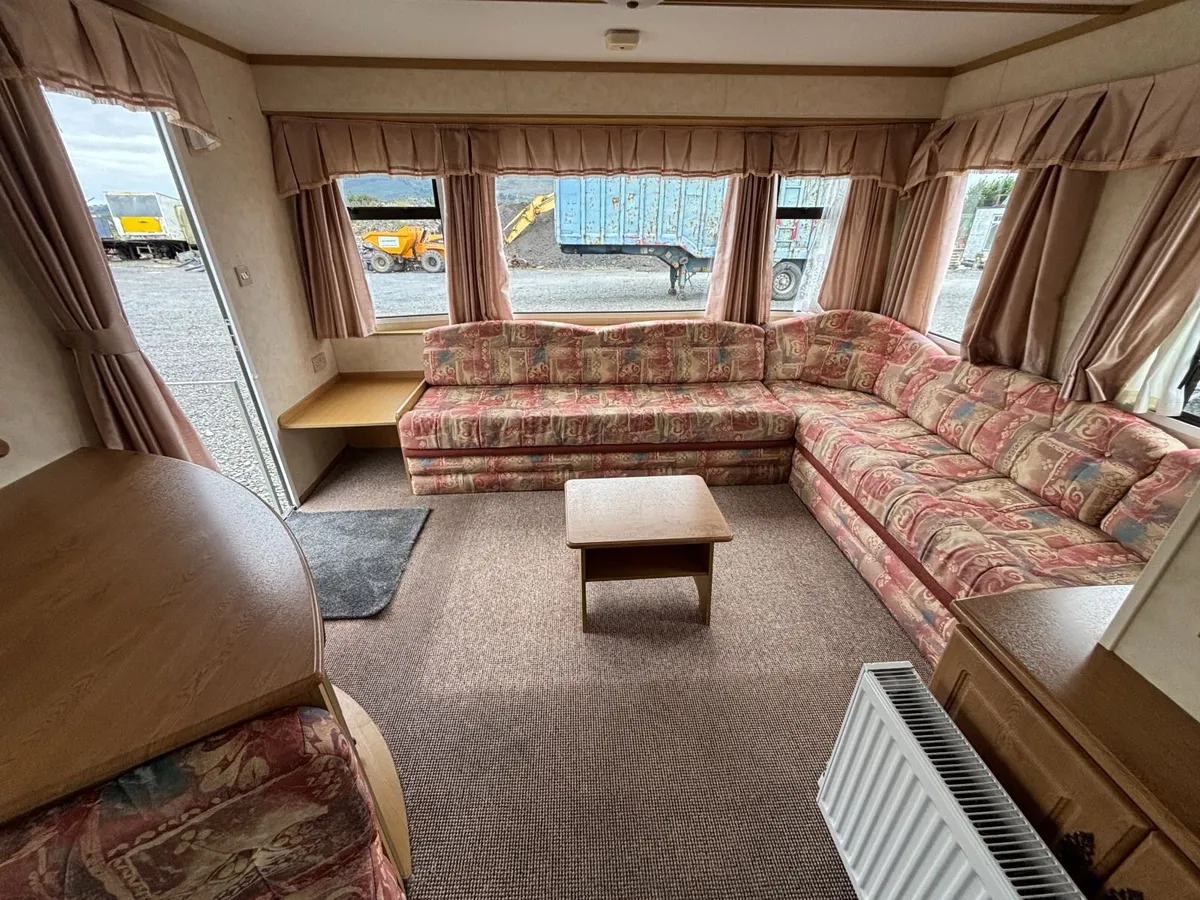 36 x 12 Capri, 3 Bed, Oil Heating, Free Delivery - Image 4