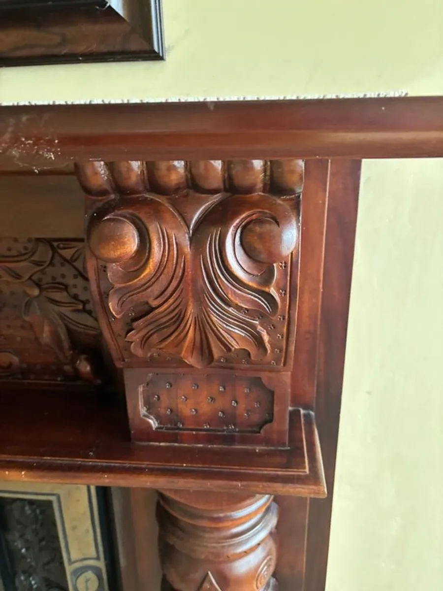 Wood Fireplace with insert and mirror - Image 4