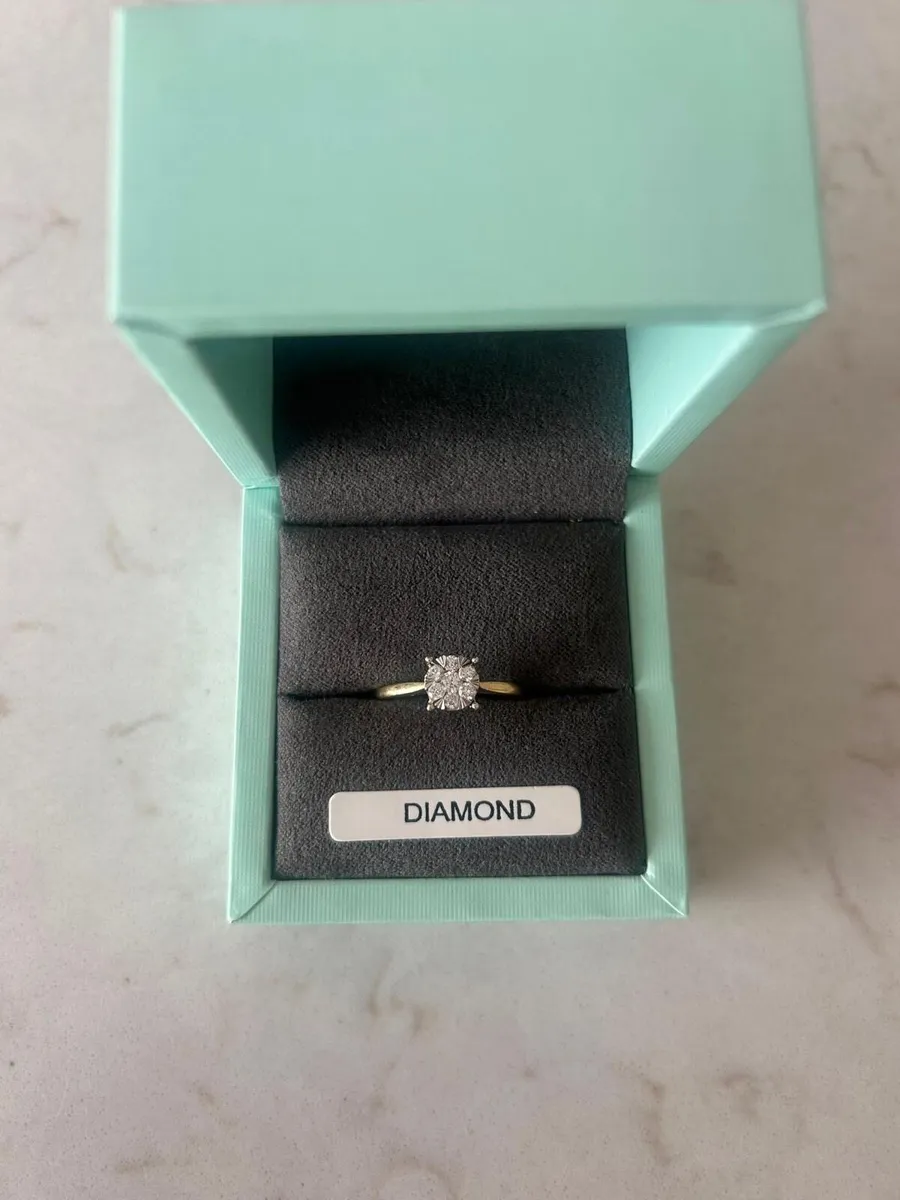 9ct Yellow Gold Engagement Ring- Never Worn - Image 4