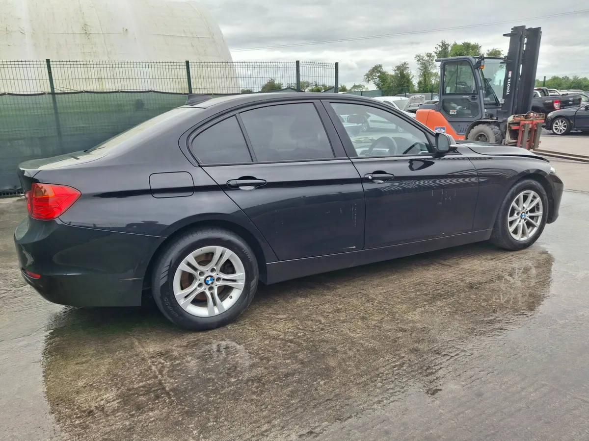 2015 BMW 320D  Full Leather - Image 4