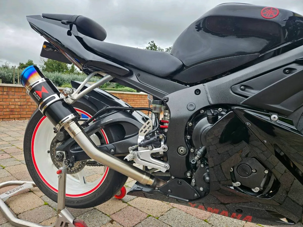 Yamaha R6 - Image 3