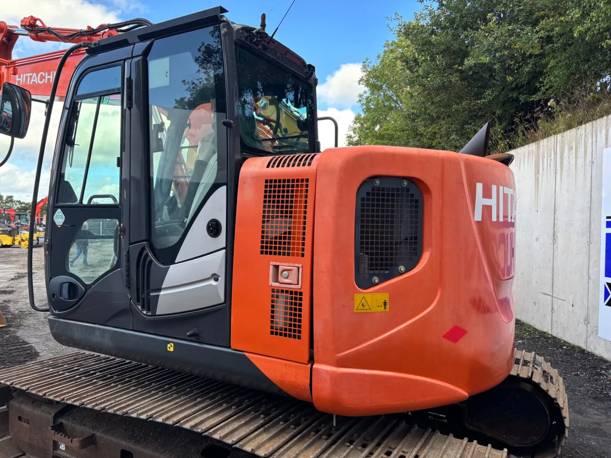 2015 HITACHI ZX135US-5B **LOVELY EXAMPLE** - Image 4