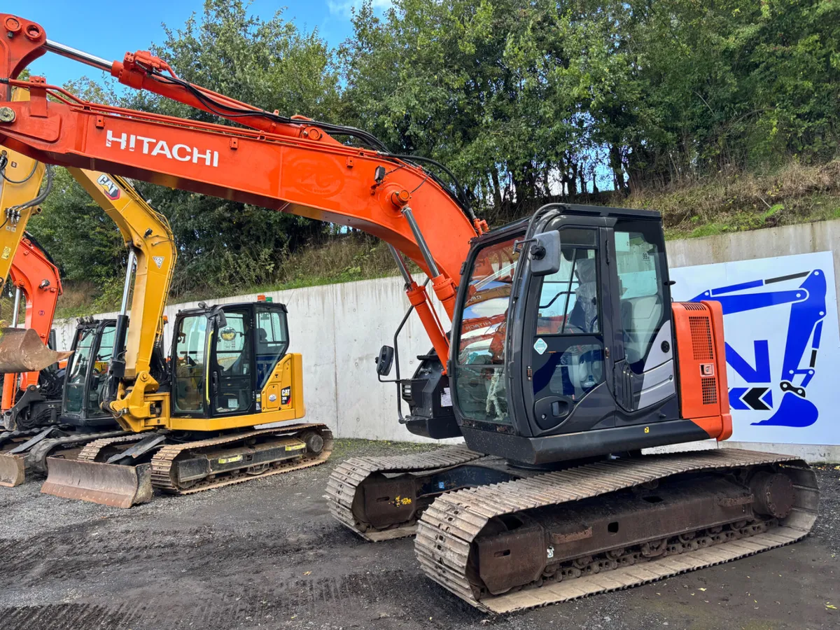 2015 HITACHI ZX135US-5B **LOVELY EXAMPLE** - Image 2