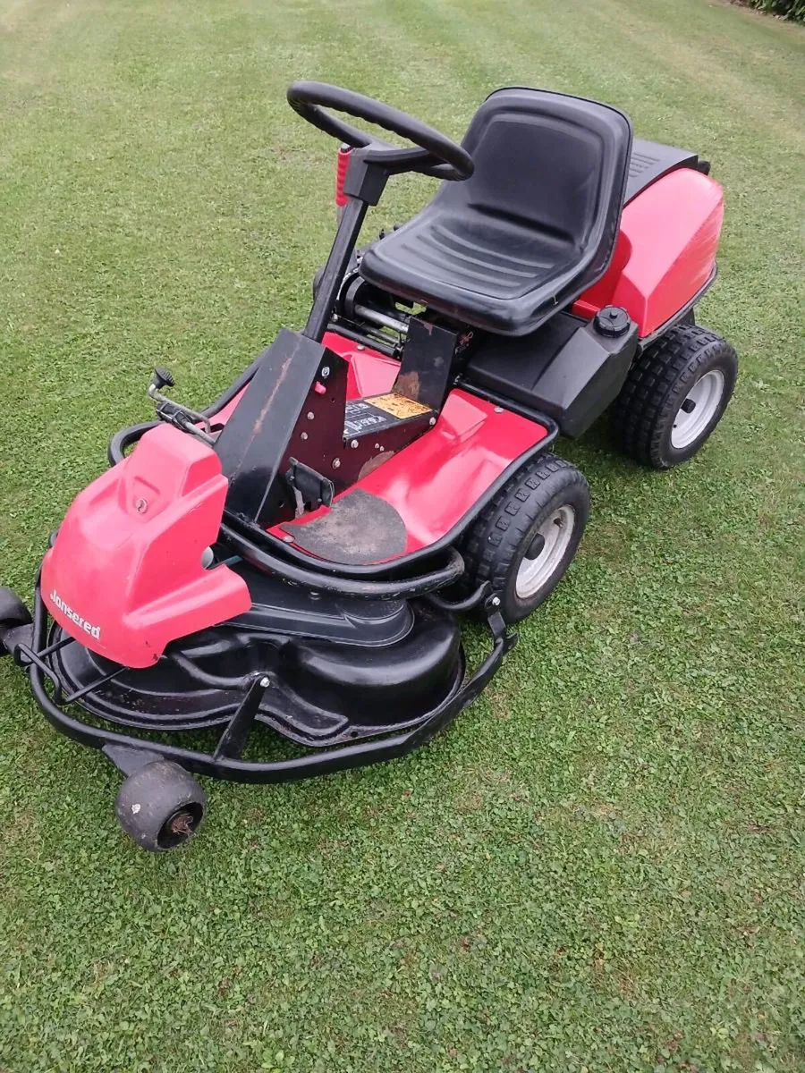 Rider Briggs & Stratton engine / Hydrostatic - Image 2
