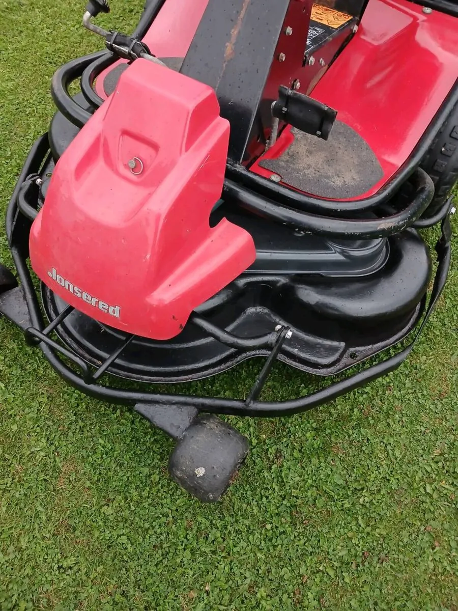 Rider Briggs & Stratton engine / Hydrostatic - Image 4