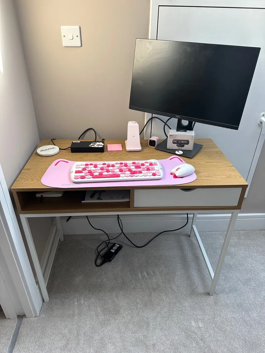 Desk - Image 1