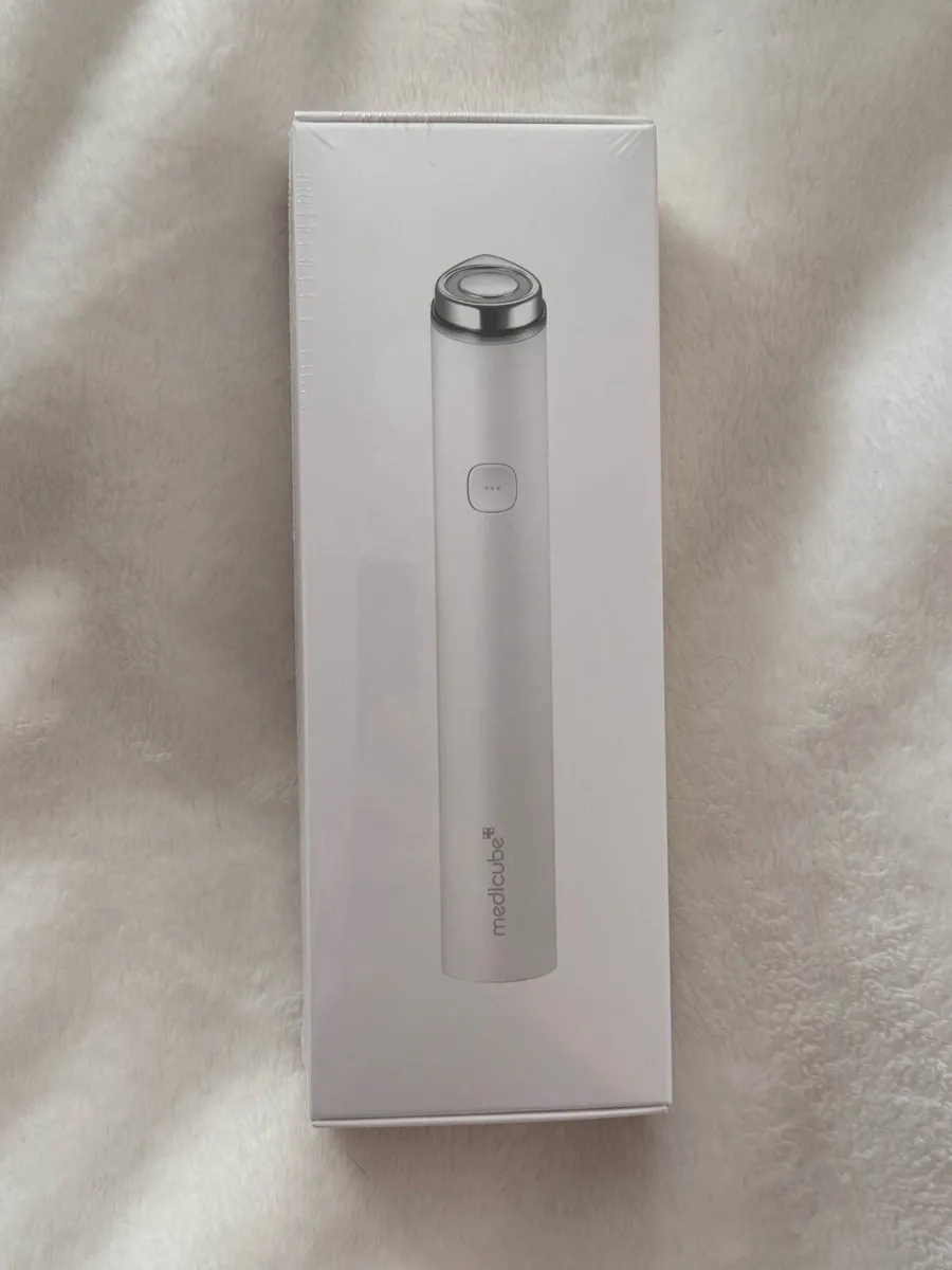 Medicube Age-r booster pro mini white - Image 1
