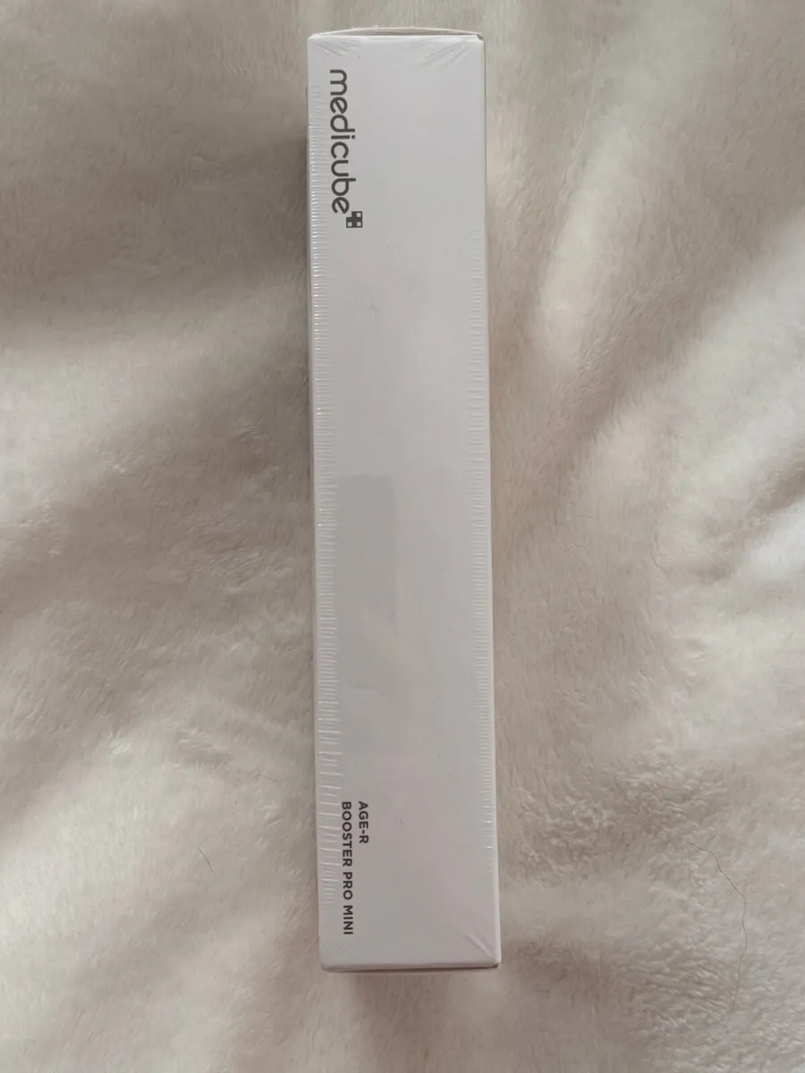 Medicube Age-r booster pro mini white - Image 2