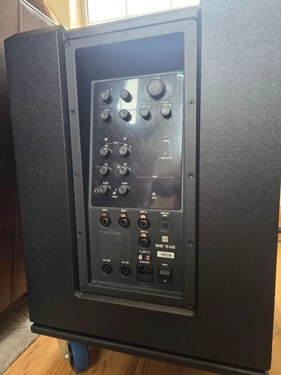 LD Dave 15 Gx4 with Reverb and Mixer on the Rear - Image 3