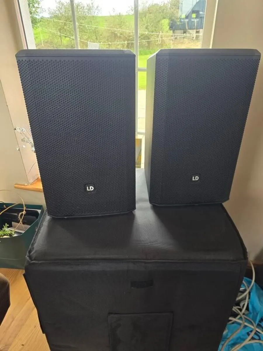 LD Dave 15 Gx4 with Reverb and Mixer on the Rear - Image 1