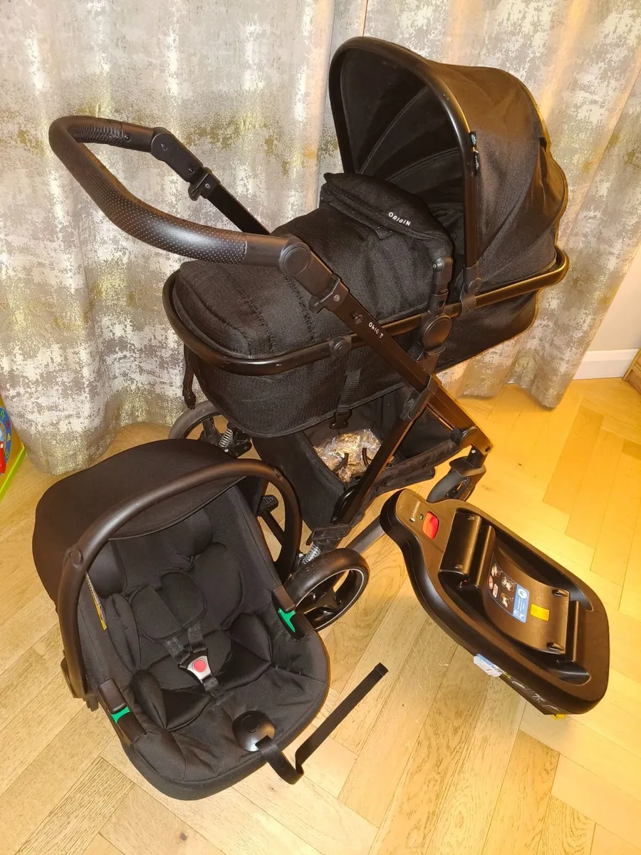 3in1 buggy + isofix base - Image 1