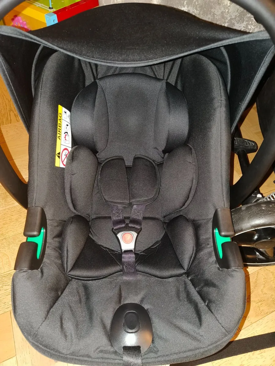 3in1 buggy + isofix base - Image 4
