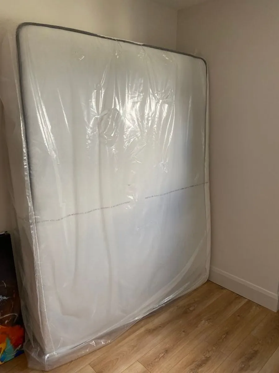 King size Respa Diamond 2000 Luxury Collection Mattress - Image 1