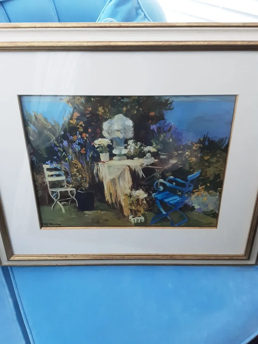 Blue door picture in frame - Image 4