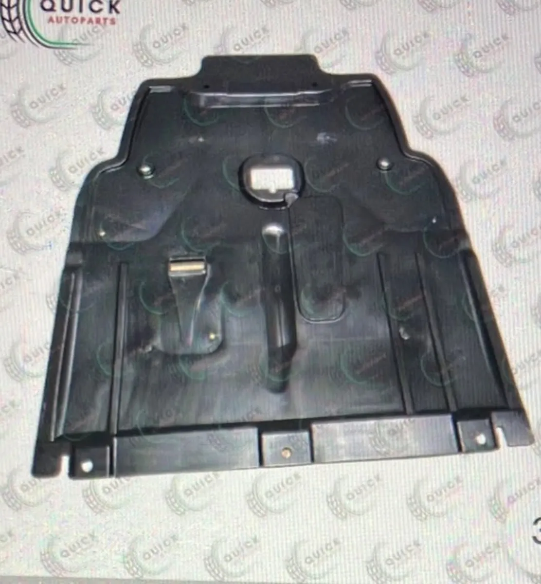 Engine Undertray Mercedes - Image 1