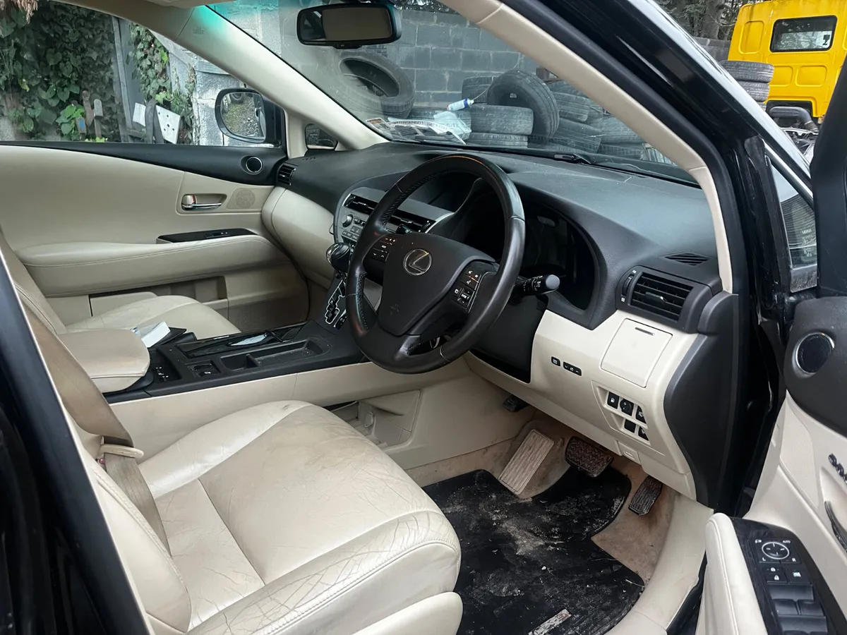 12 Lexus rx 450h - Image 3