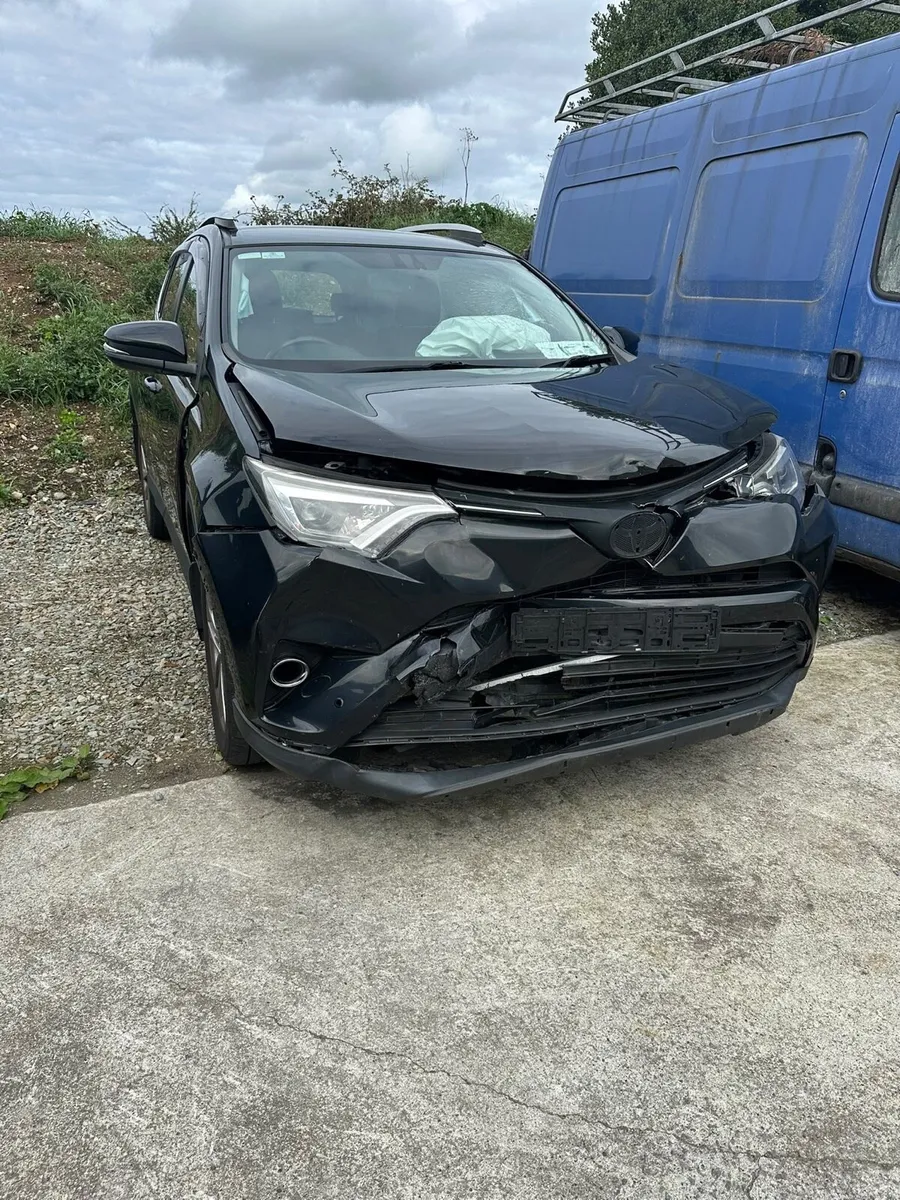RAV 4 2016 - Image 1