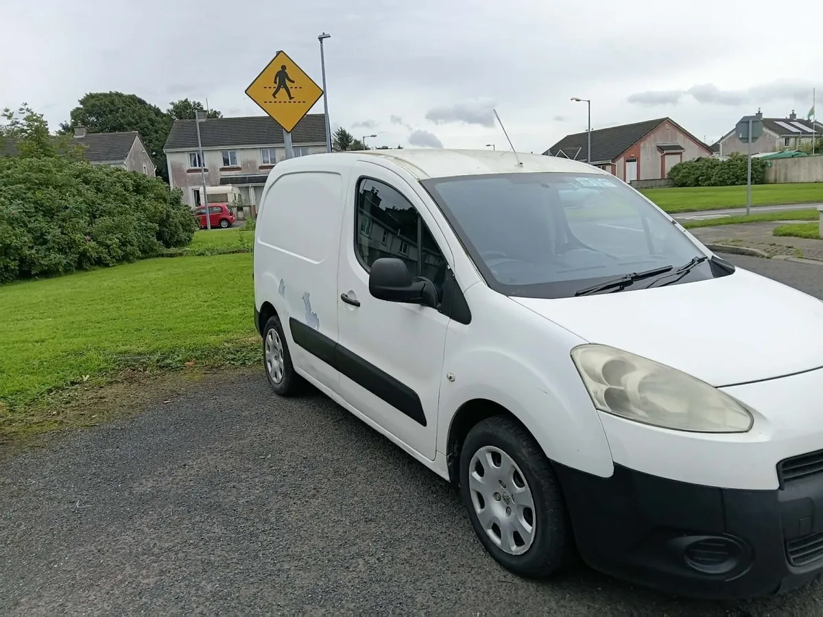 2012 Peugeot Partner 3 Seater DOE 11/26 - Image 3