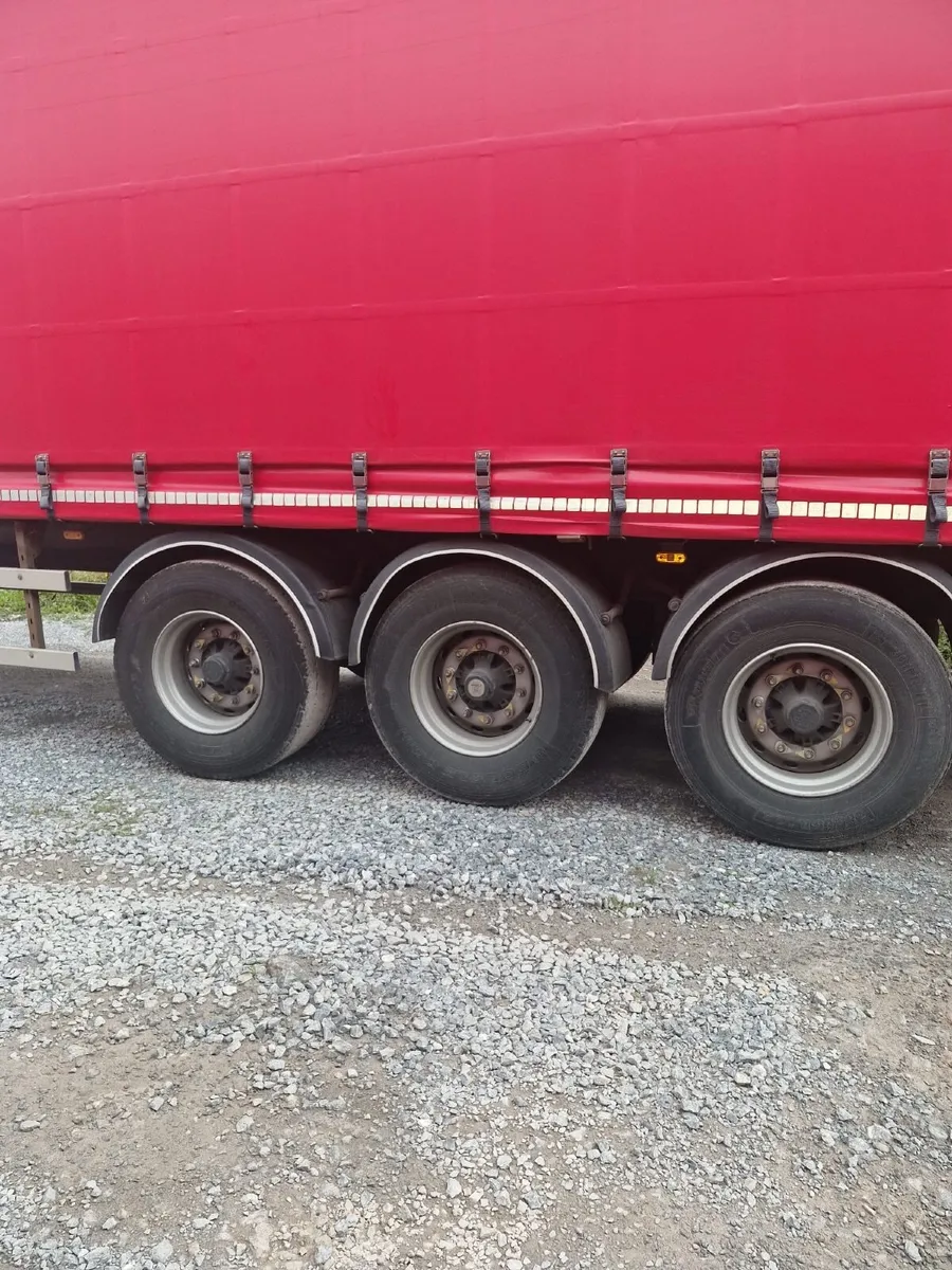 Curtain sider trailer 2015 45ft - Image 1