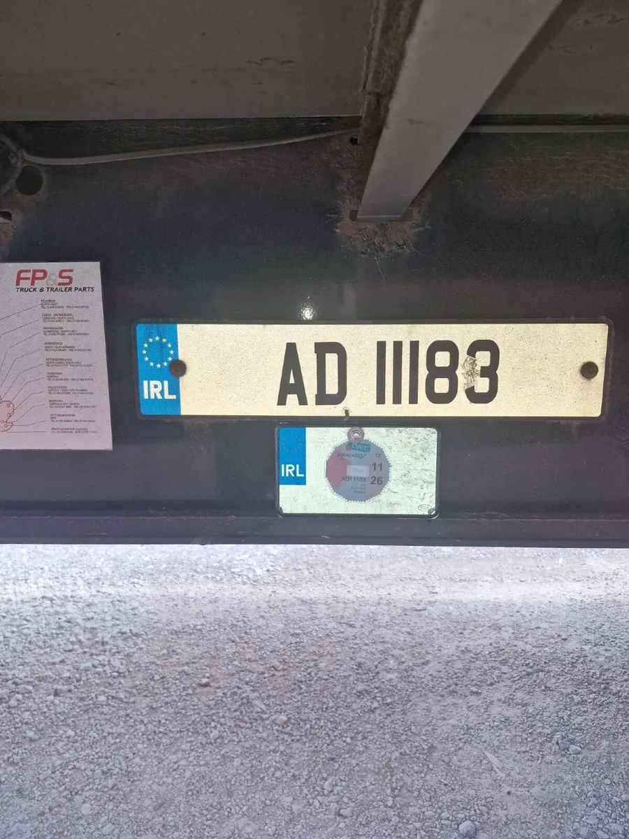 Curtain sider trailer 2015 45ft - Image 4