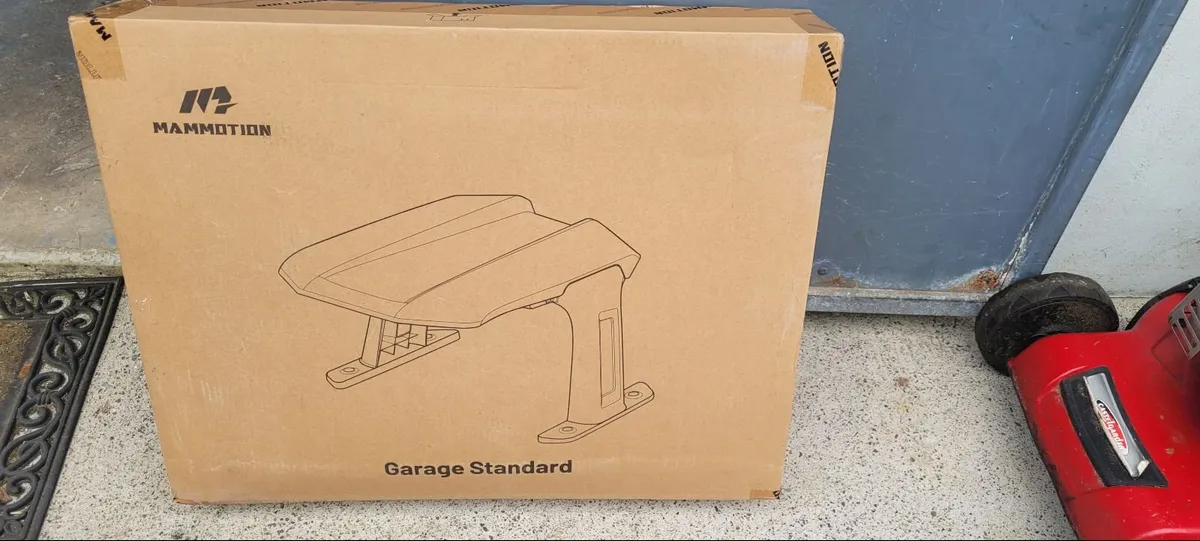 Robot mower garage - Image 2