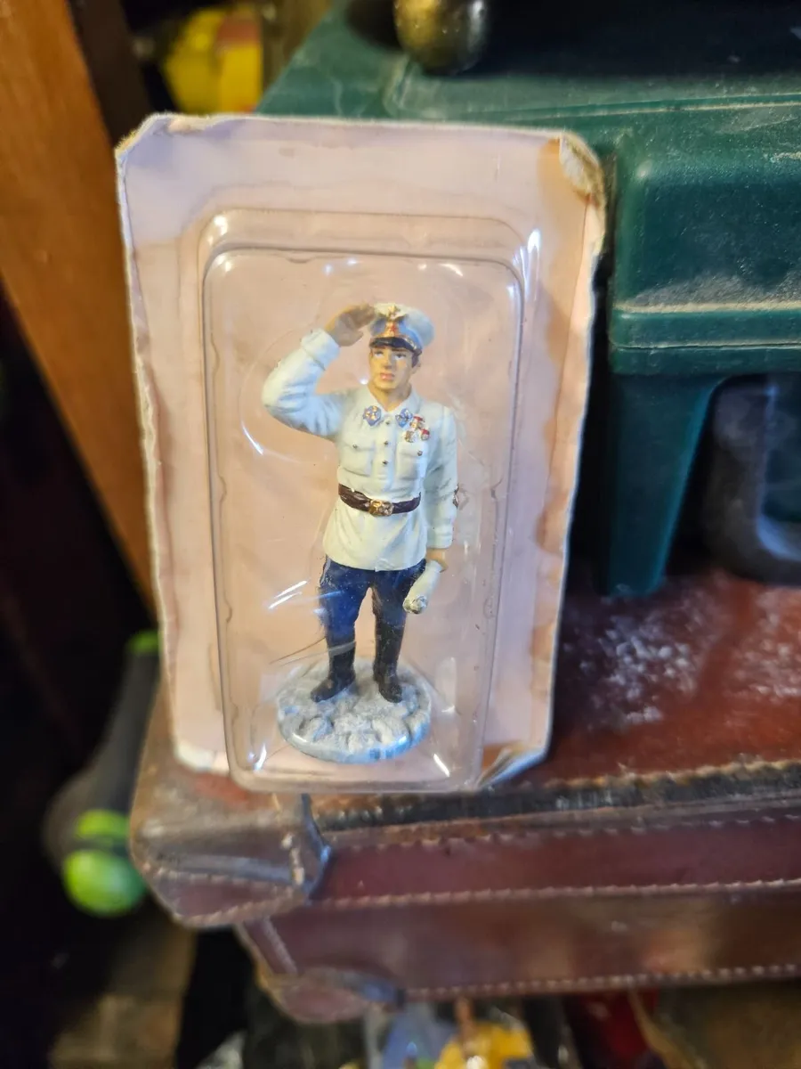 Corgi Atlas Russian Soldier - Image 1