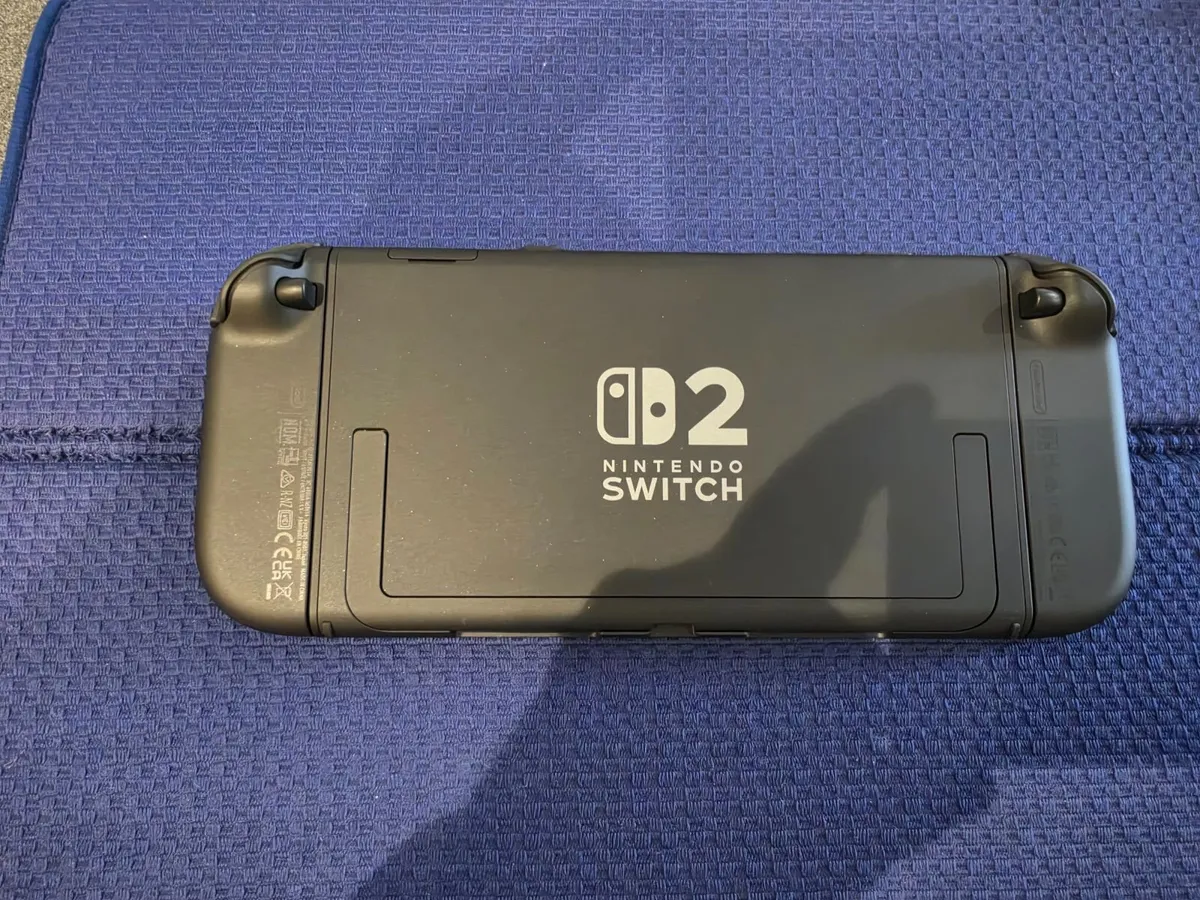 Nintendo Switch 2 + Pro Controller + Game + 256GB - Image 2