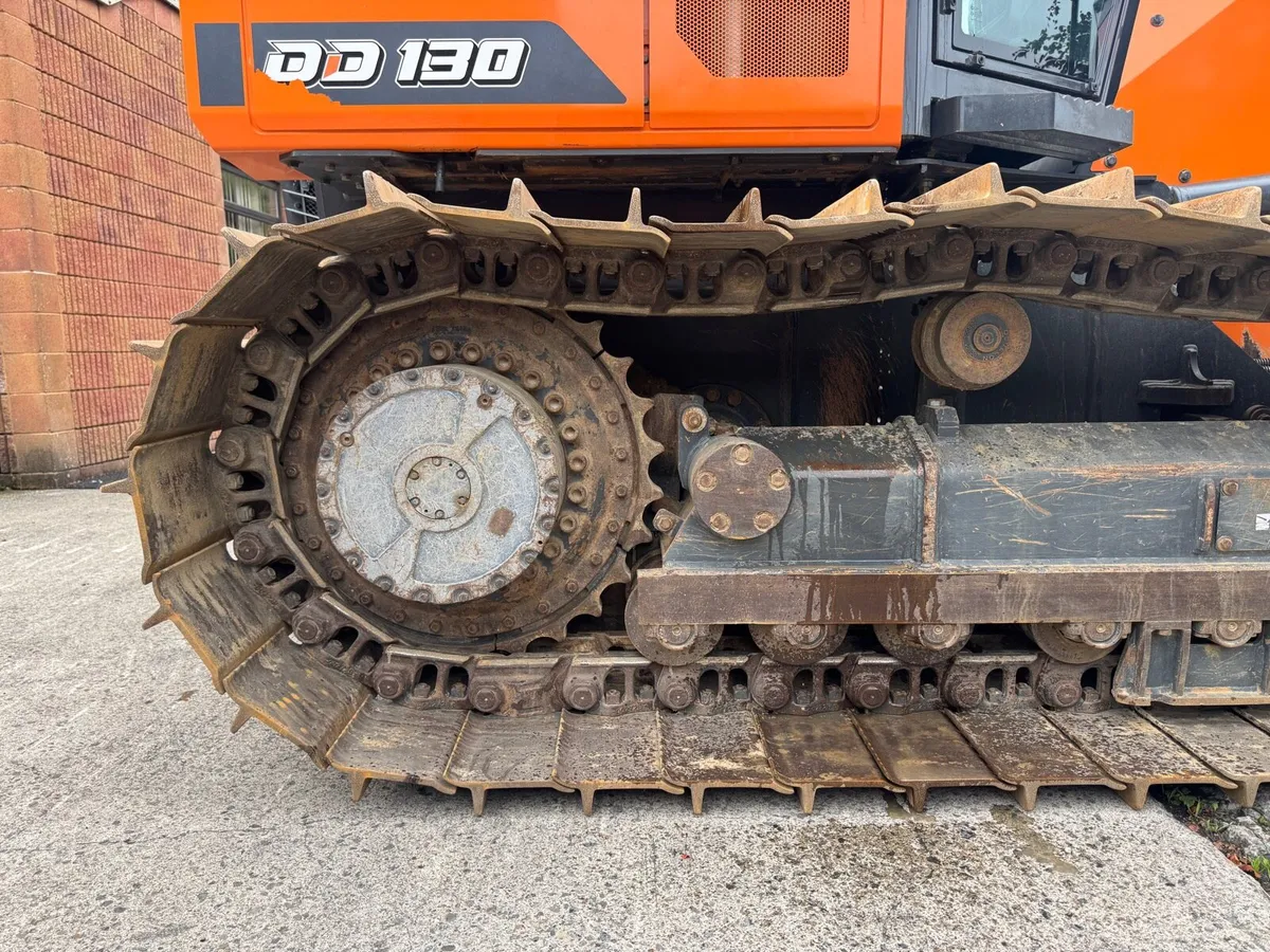 DD130 Develon Dozer - Image 2