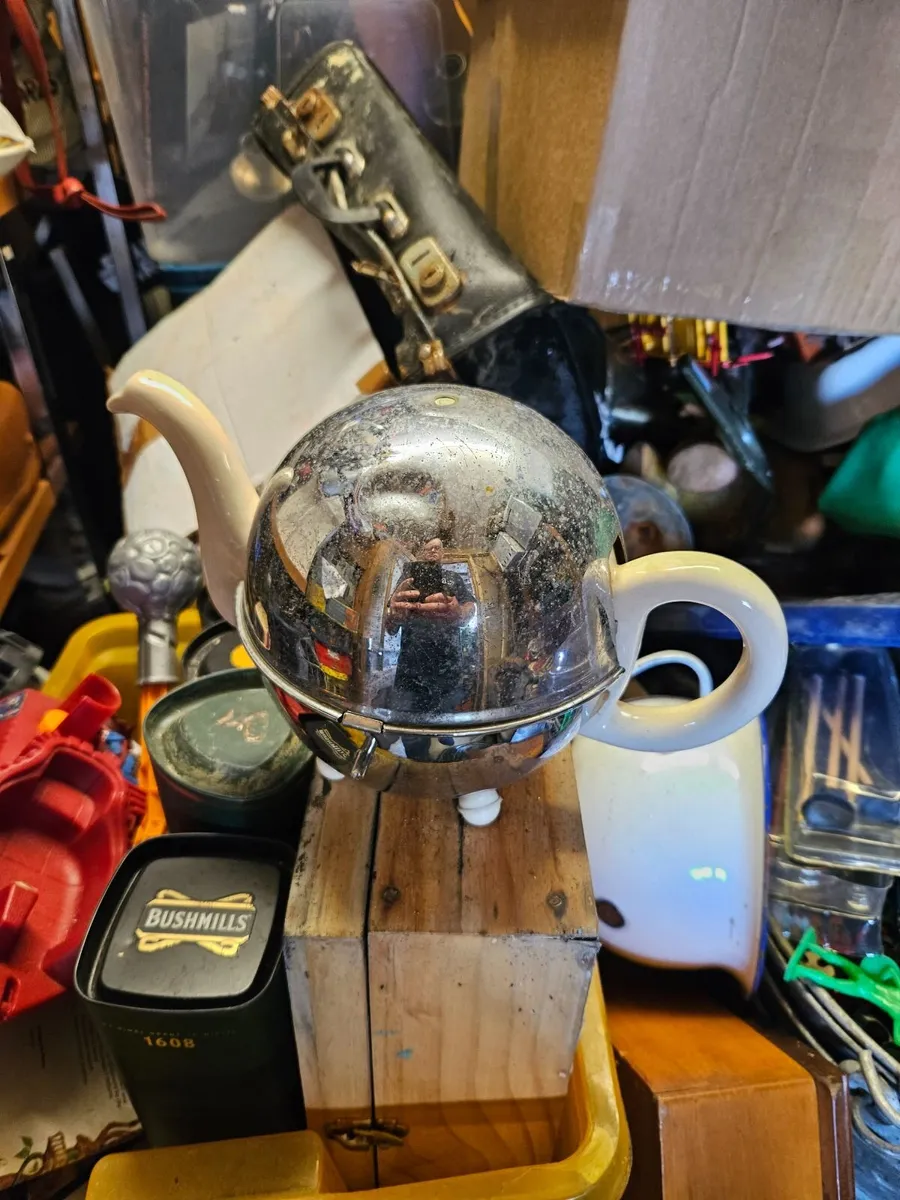 Vintage Retro Everhot Tea Pot - Image 1
