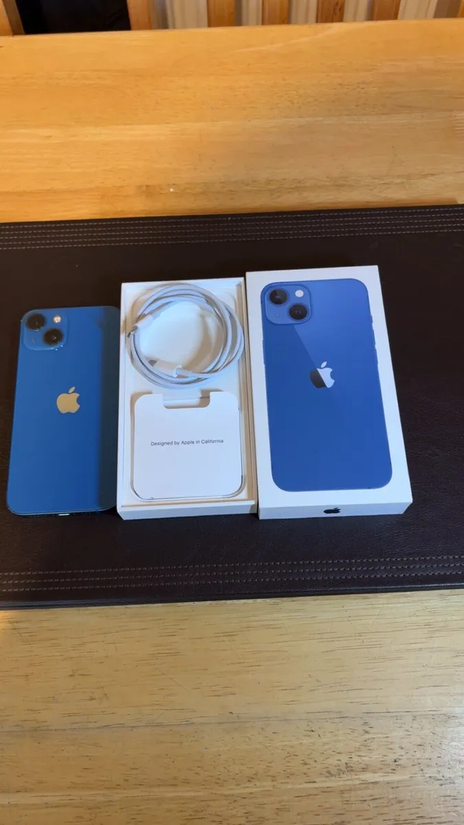 iPhone 13 - Image 1