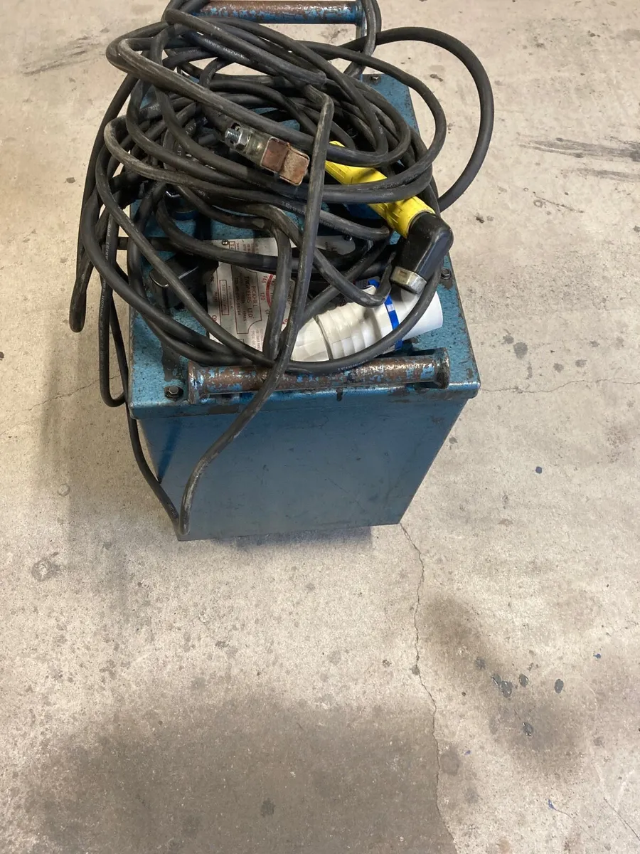 250 amp pickhill welder forsale - Image 1