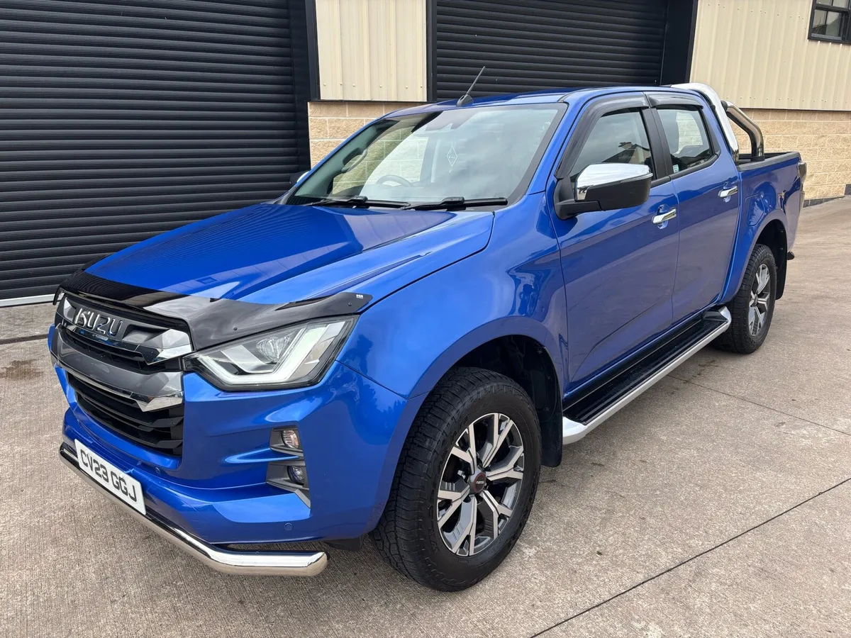 2023 ISUZU D-MAX DL40 AUTO - Image 2