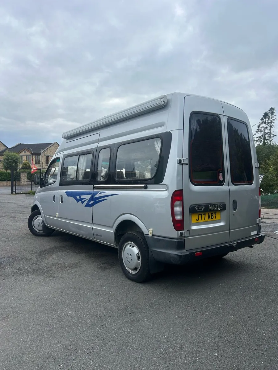 NI 2007 Maxus 2.5 TD 2-Berth Day Van - Image 3