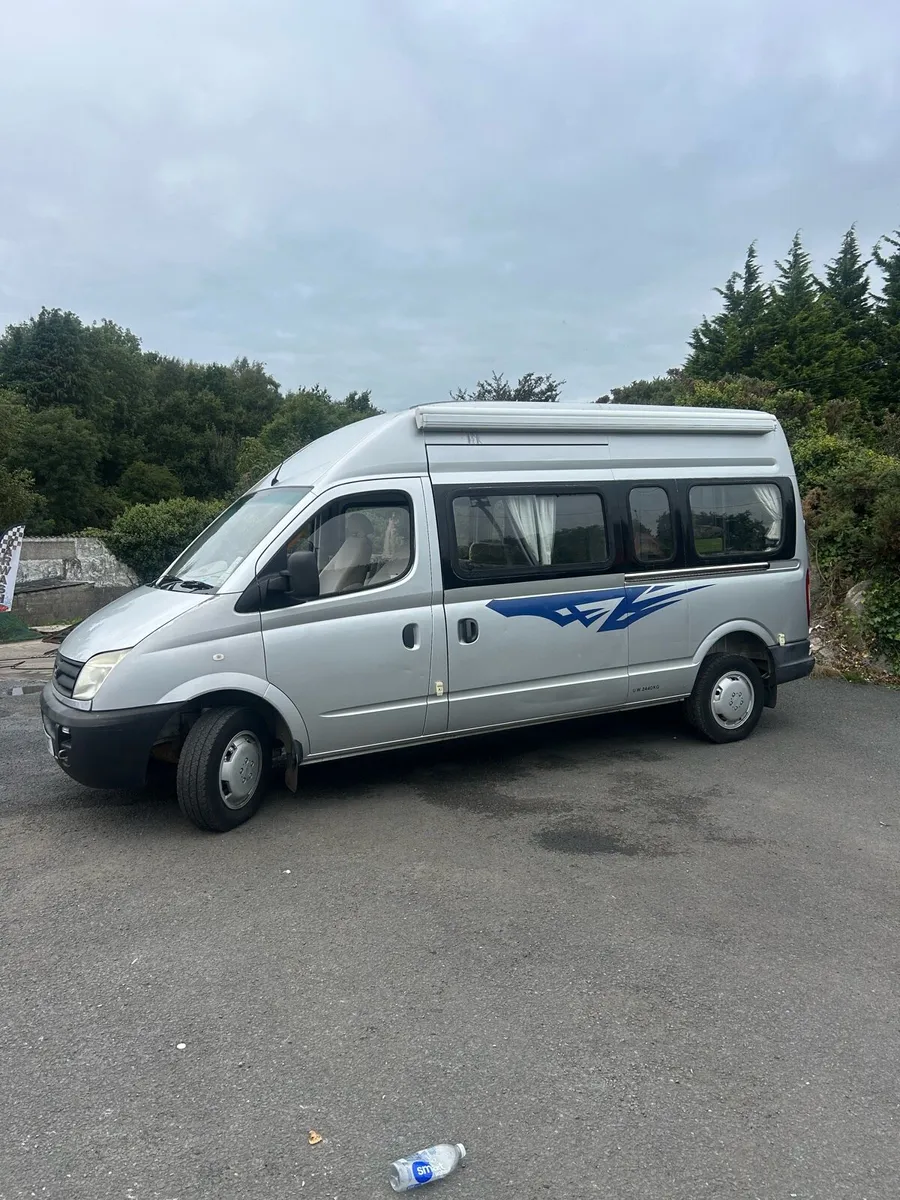 NI 2007 Maxus 2.5 TD 2-Berth Day Van - Image 1