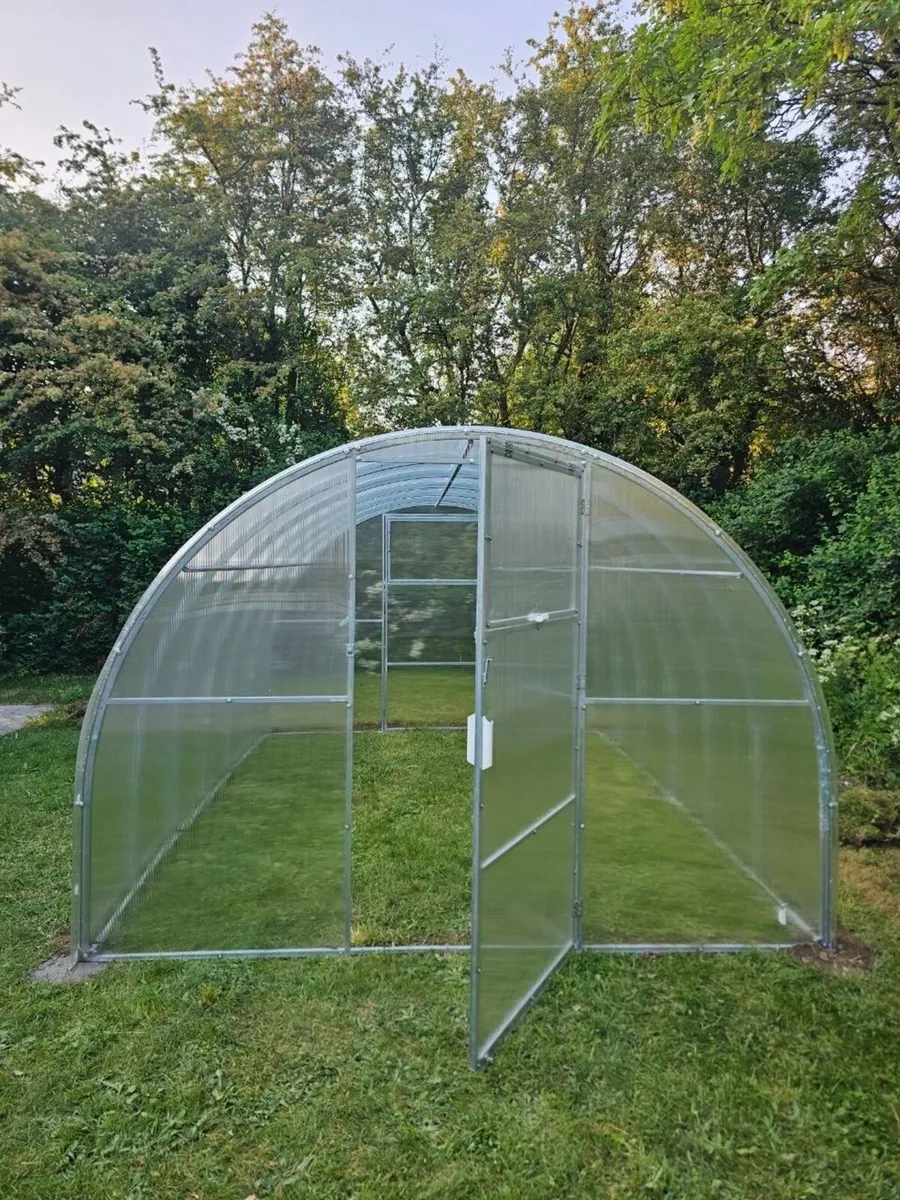 The  Classic Greenhouse - Image 2