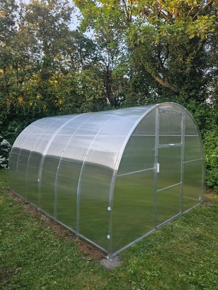 The  Classic Greenhouse - Image 4
