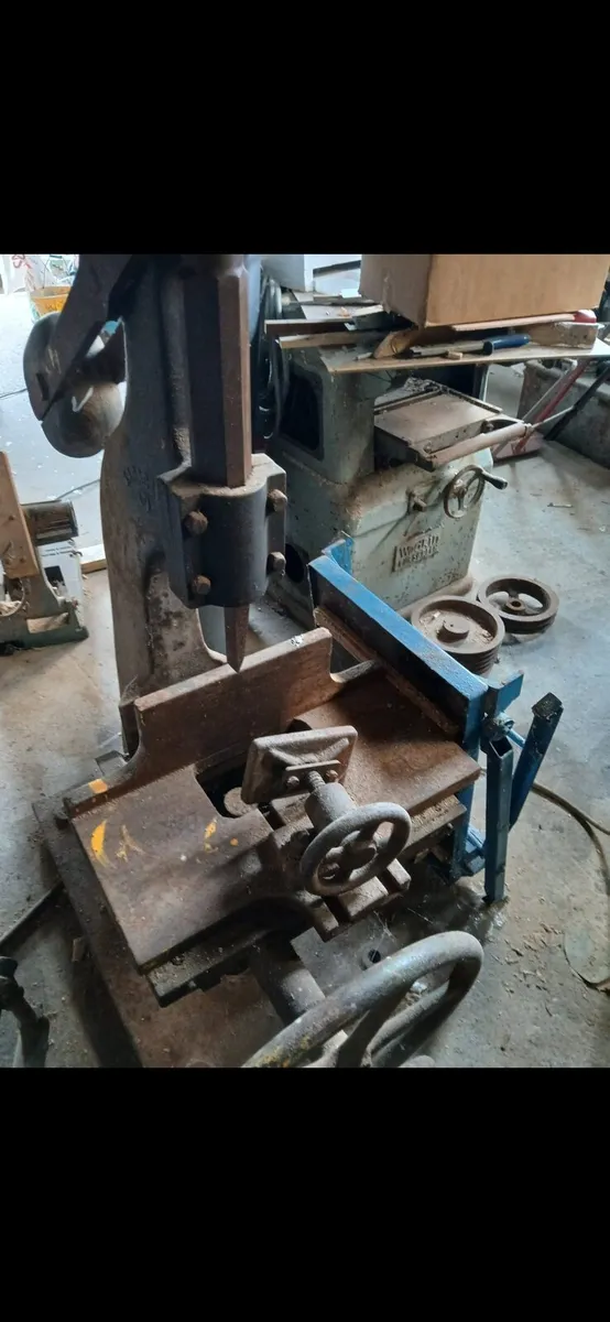Vintage hand Morticer - Image 2