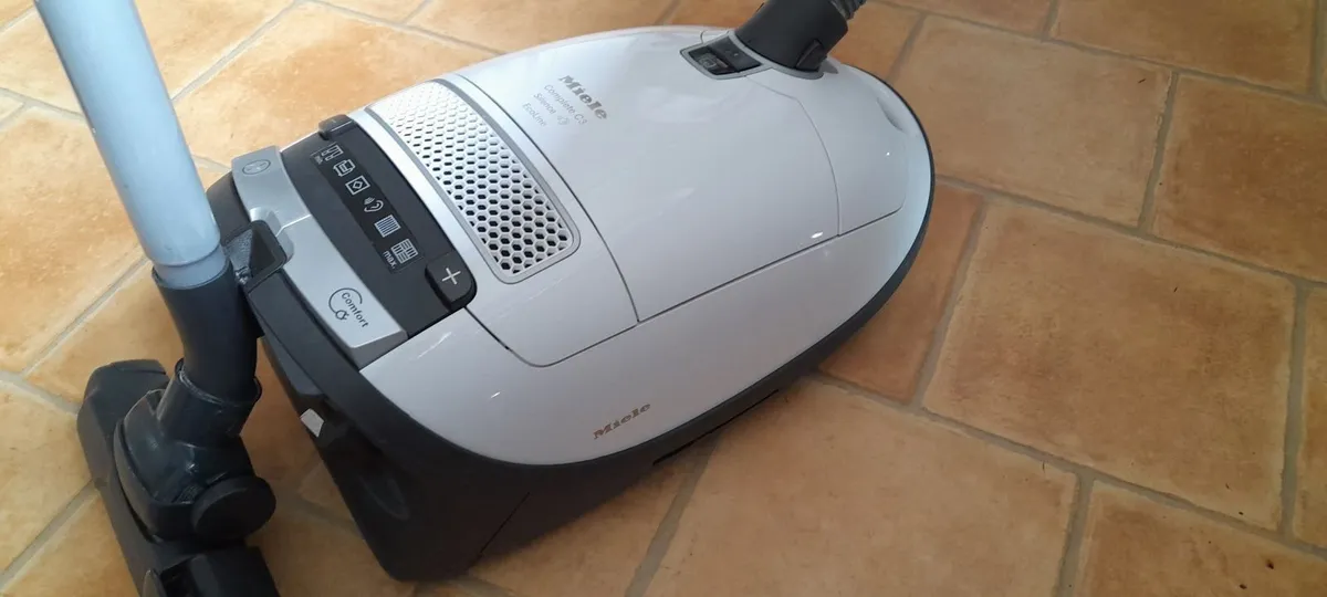 Miele vacuum/Hoover cleaner - Image 2