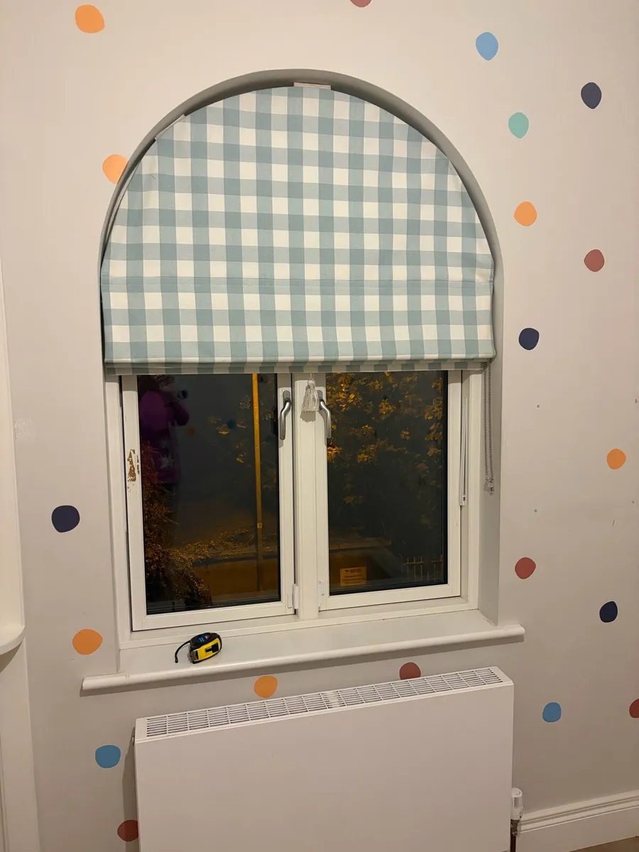 Bespoke Arched Roman Blind - Image 2