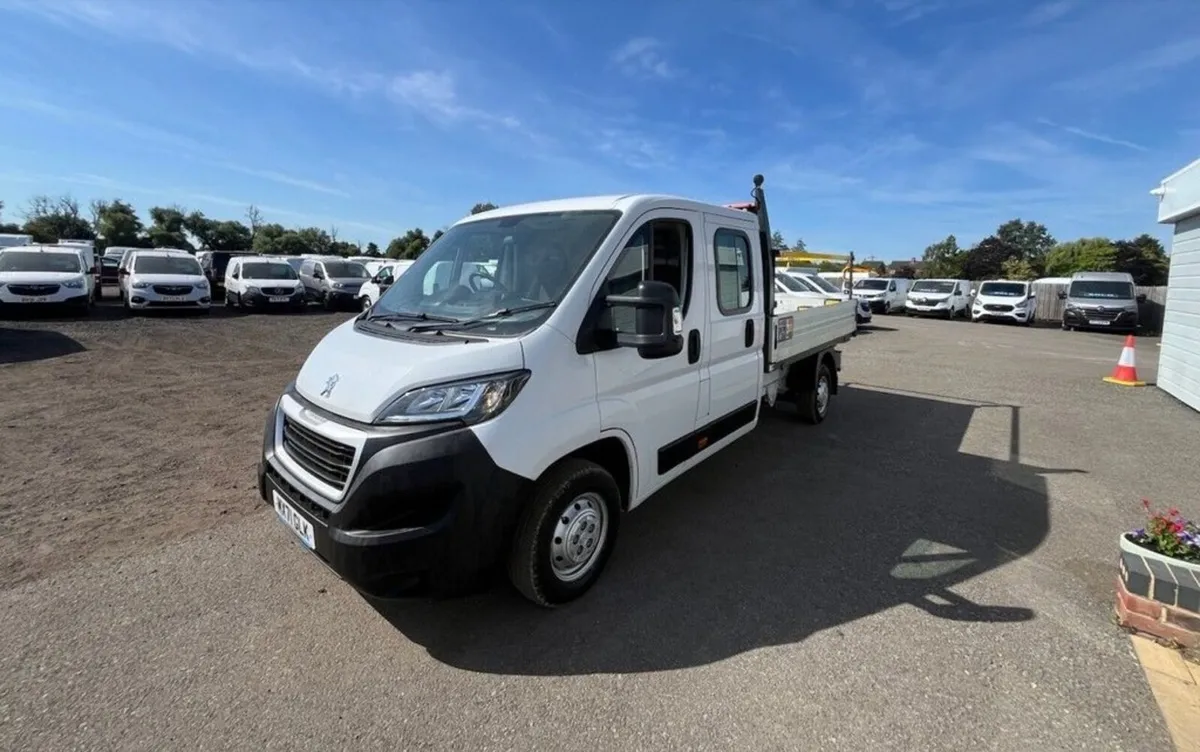 2022 Peugeot Boxer Dropside Van - Image 4