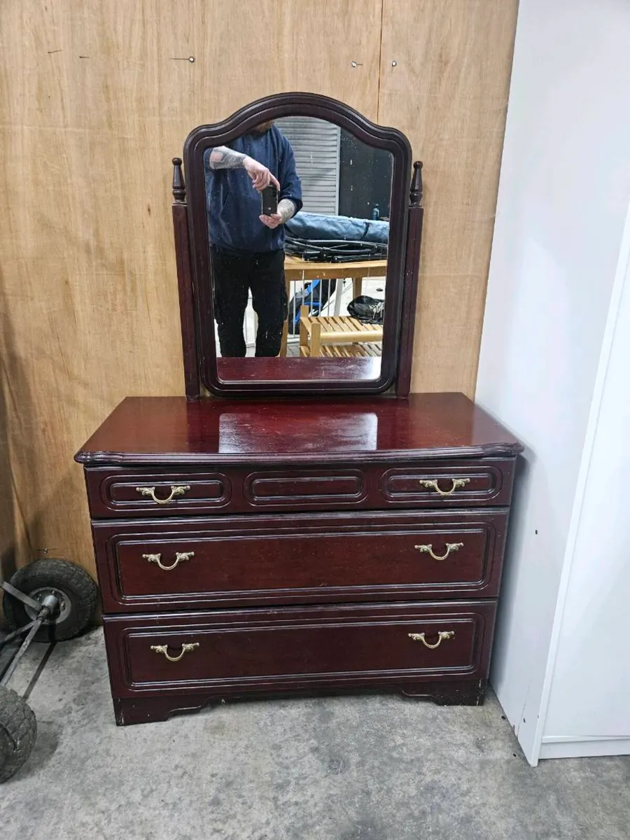 .vintage dressing table with mirror - Image 1