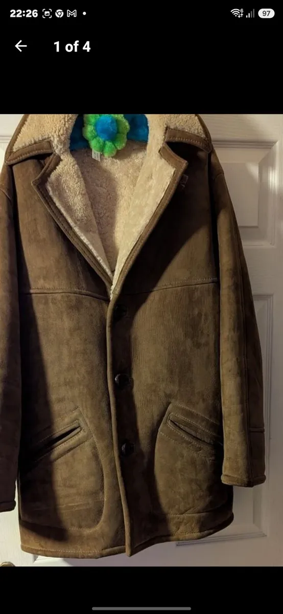 Vintage 70s man's Vintage sheepcoat size medium - Image 1