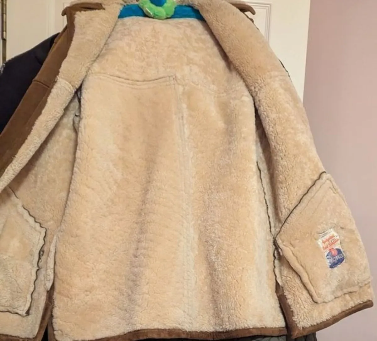 Vintage 70s man's Vintage sheepcoat size medium - Image 4