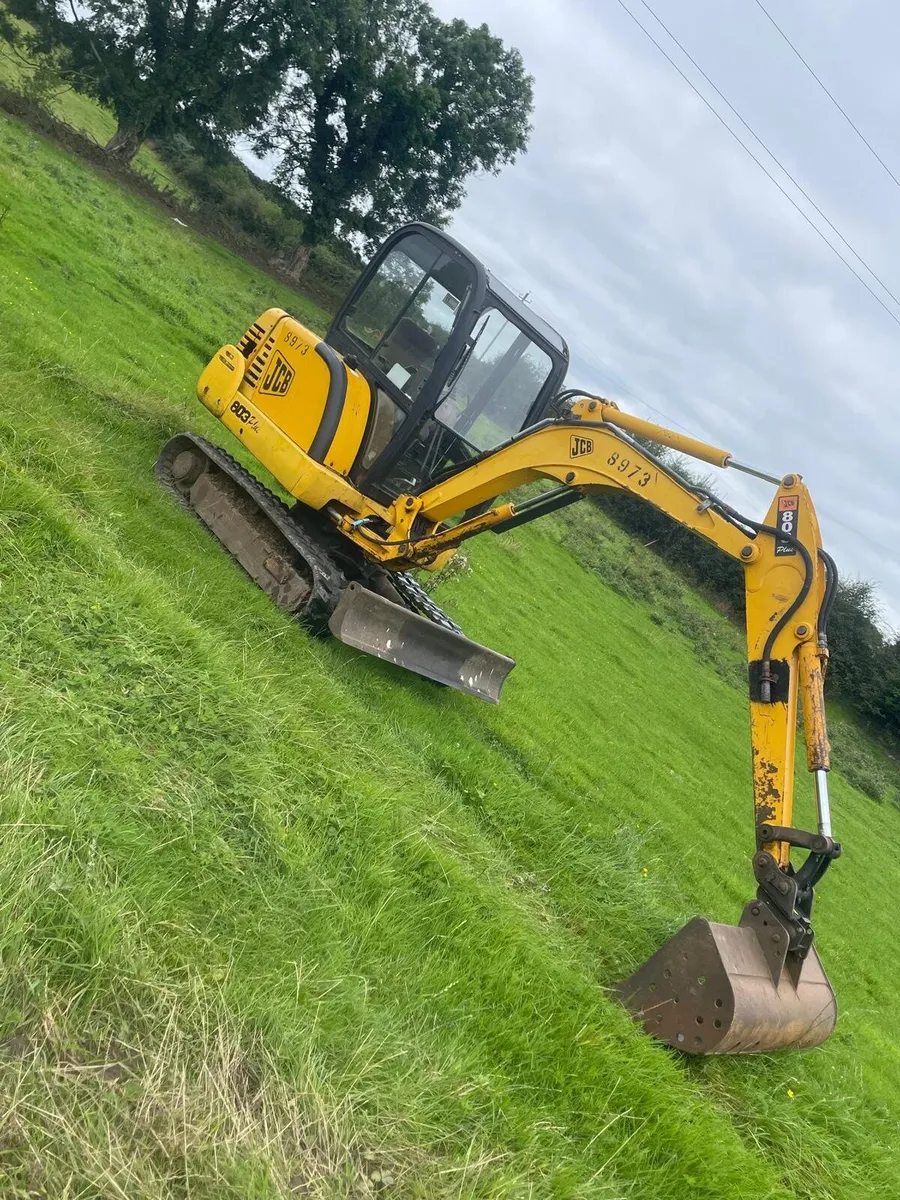 JCB 803 plus mini digger - Image 1