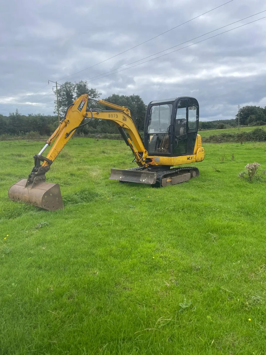 JCB 803 plus mini digger - Image 2