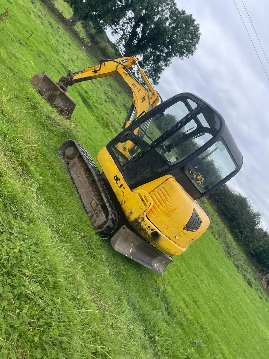 JCB 803 plus mini digger - Image 3
