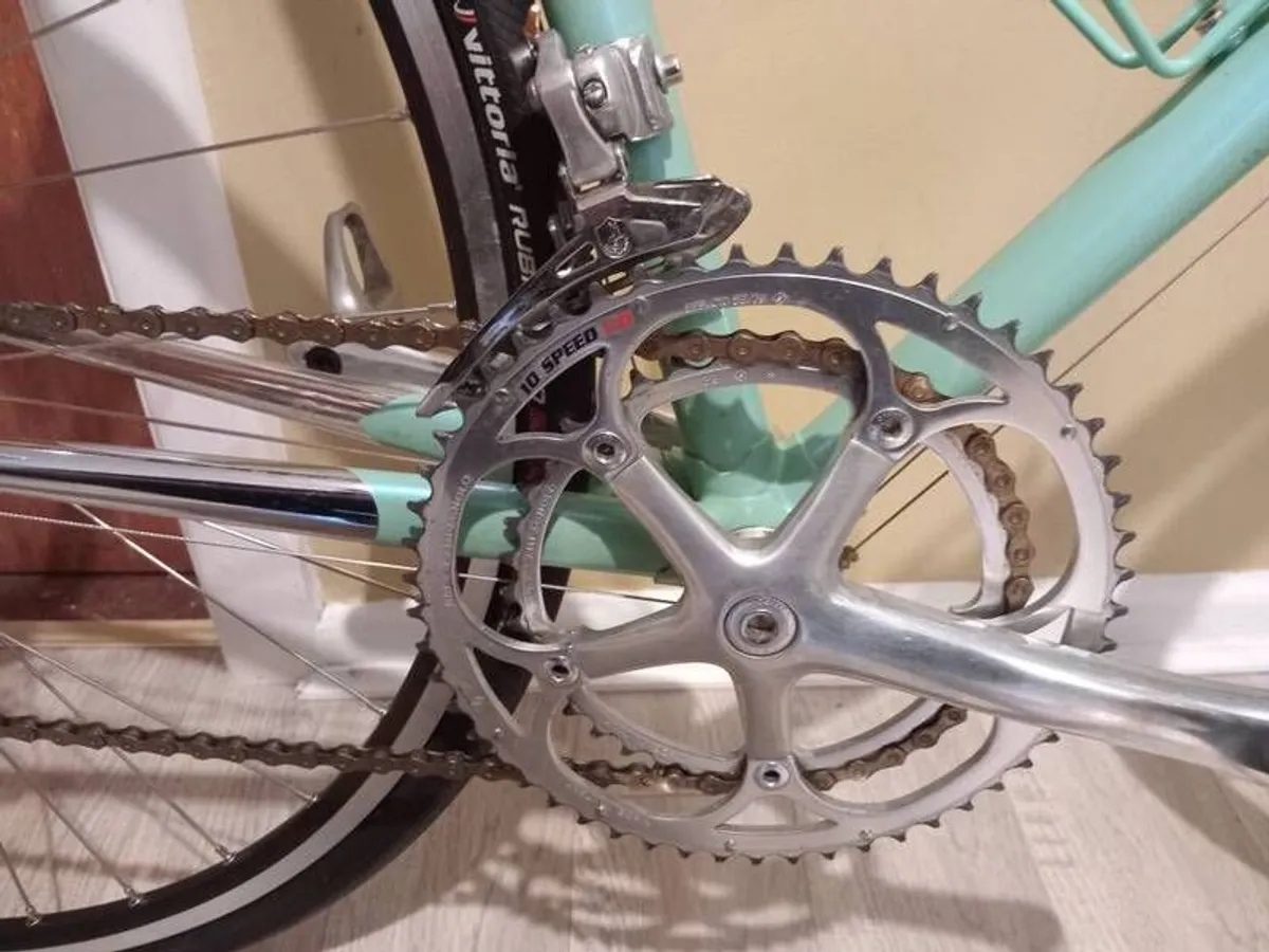 Bianchi Thron 57cm Campagnolo Record - Image 3