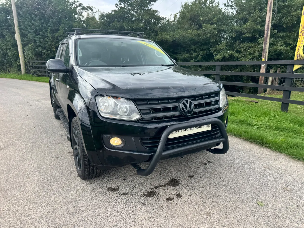 132 Volkswagen Amarok Black Ed***** - Image 4
