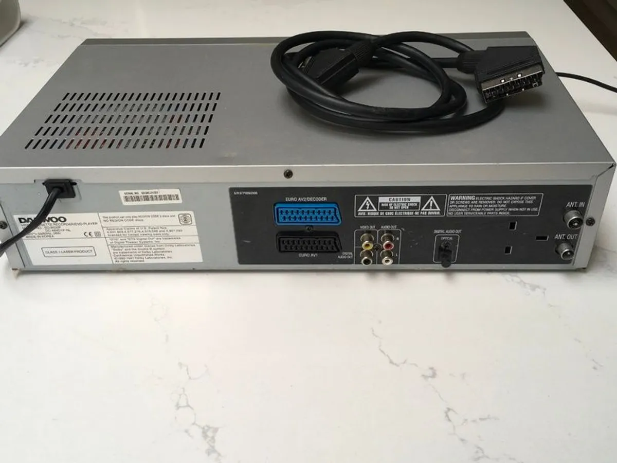 Daewoo VCR DVD Combo - Image 2